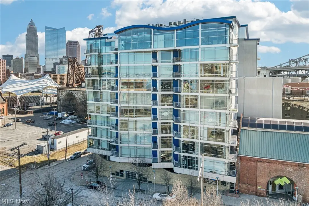1237 Washington Avenue #1002, Cleveland, OH 44113 - #1
