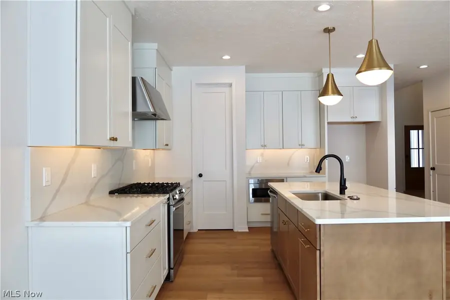 452 Bordeaux Boulevard, Broadview Heights, OH 44147 - #3