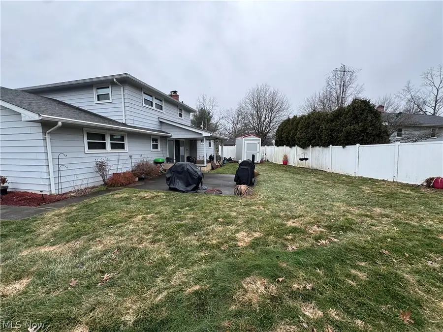 1621 Coventry Ne Avenue, Warren, OH 44483 - #2