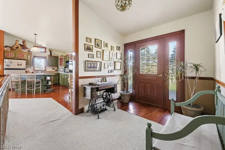 6122 Frederick Ne Avenue, Alliance, OH 44601 - #2