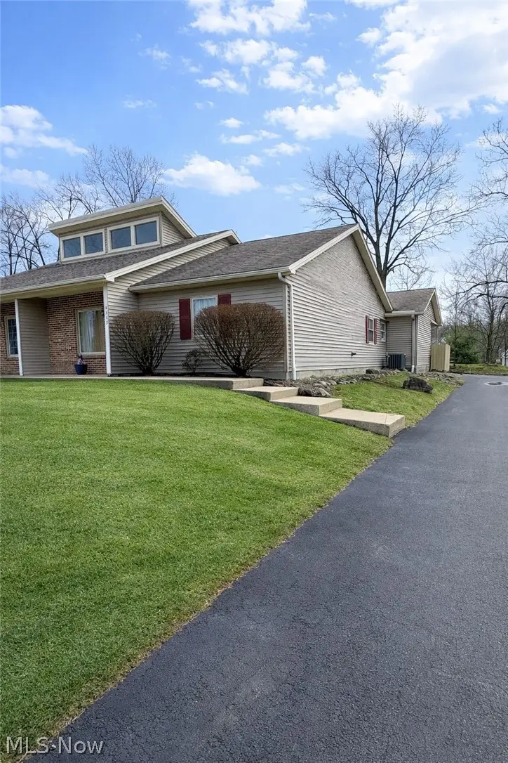 5552 Callaway Circle, Austintown, OH 44515 - #2