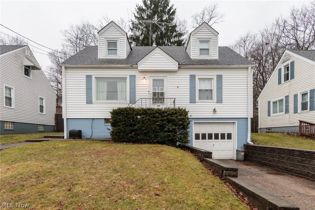 124 Davenport Avenue, Akron, OH 44312 - #1