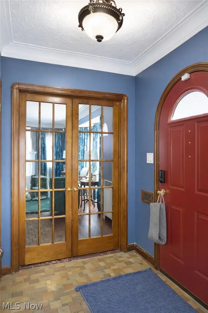 6808 Southington Drive, Parma, OH 44129 - #3