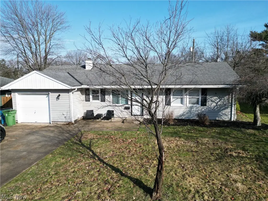 9272 W Ridgewood Drive, Parma Heights, OH 44130 - #1