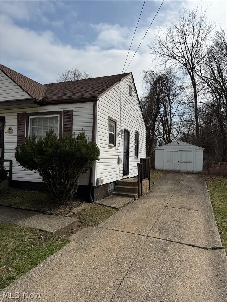 1120 Stoner Street, Akron, OH 44320 - #2