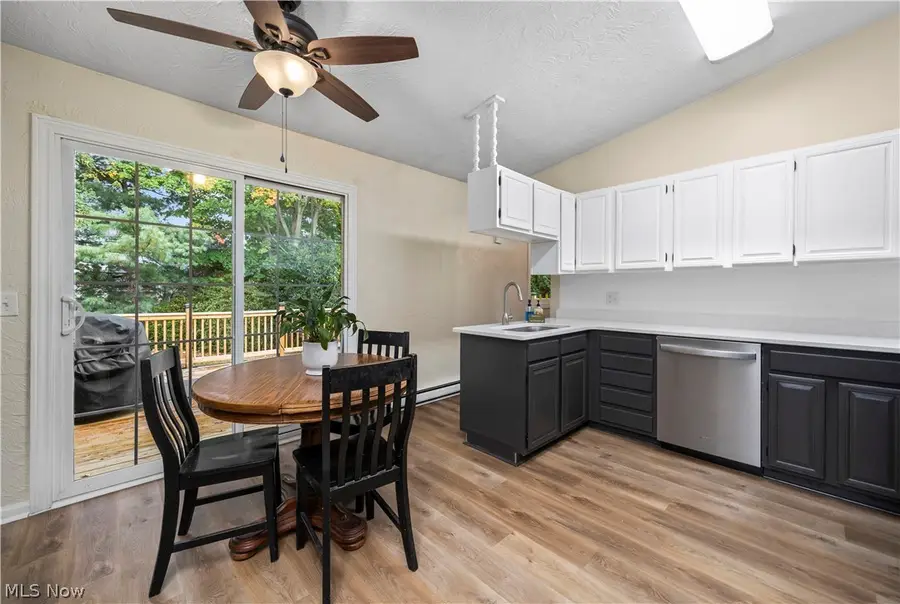 621 Van Oaks Drive, Amherst, OH 44001 - #2