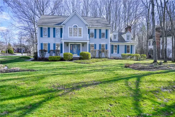 235 Bridgewater Circle, Hudson, OH 44236