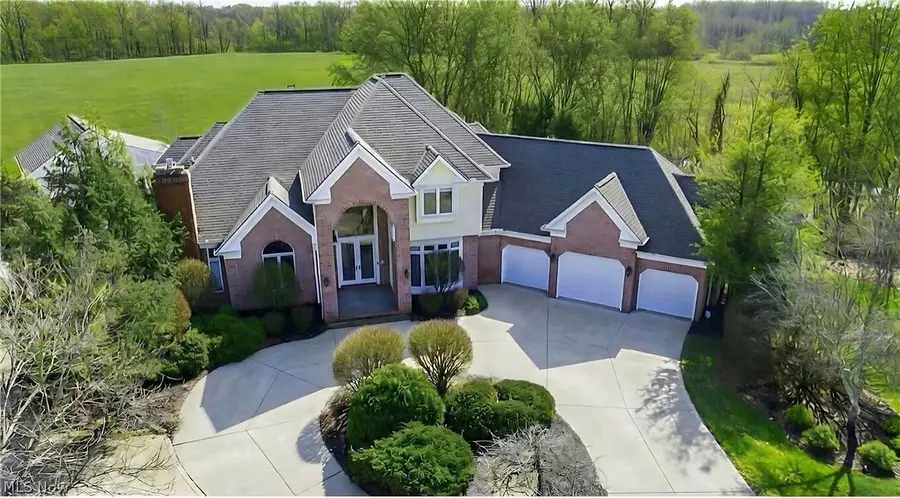 23855 W Rim Drive, Columbia Station, OH 44028 - #2