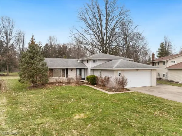 29696 Josephine Drive, North Olmsted, OH 44070