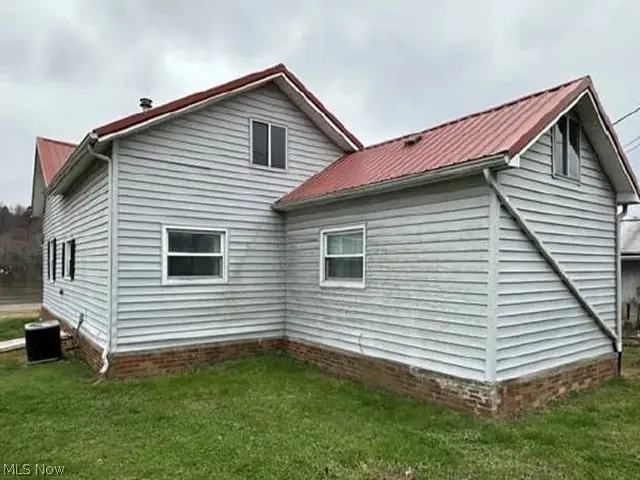 453 S Front Avenue, Middleport, OH 45760 - #2