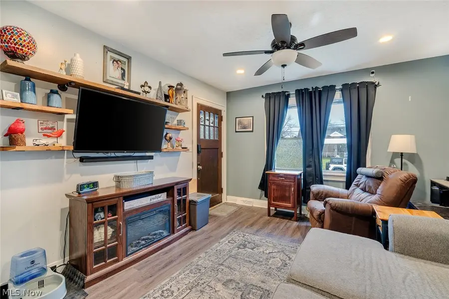 1634 Meadowbrook Avenue, Youngstown, OH 44514 - #3