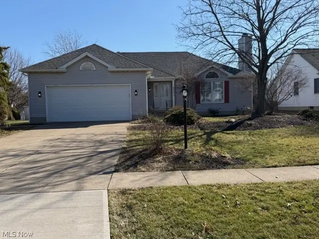 5913 Oak Point Road, Lorain, OH 44053 - #1