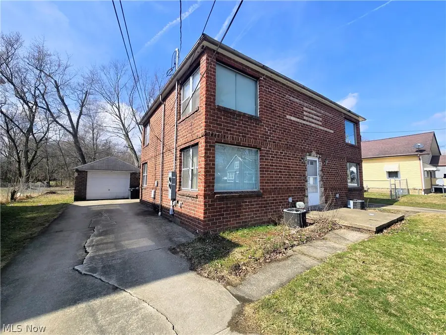 538 Nash Street, Niles, OH 44446 - #2