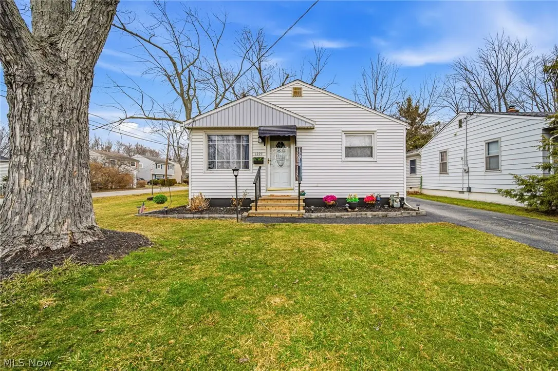 1223 E 354th Street, Eastlake, OH 44095 - #1