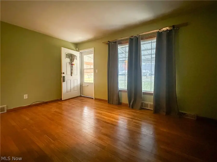 3824 Valacamp Se Avenue, Warren, OH 44484 - #2