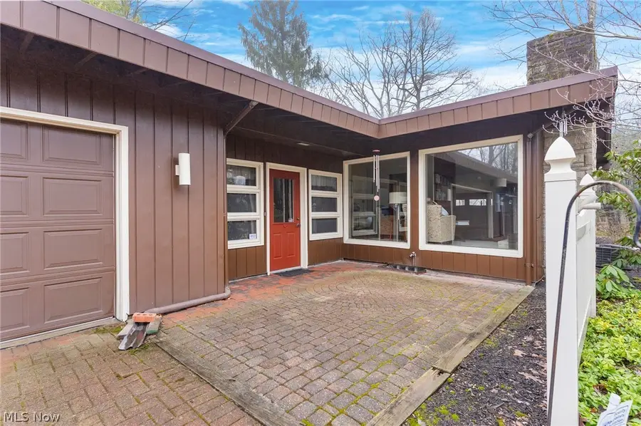 2479 Tibbetts Wick Road, Girard, OH 44420 - #3