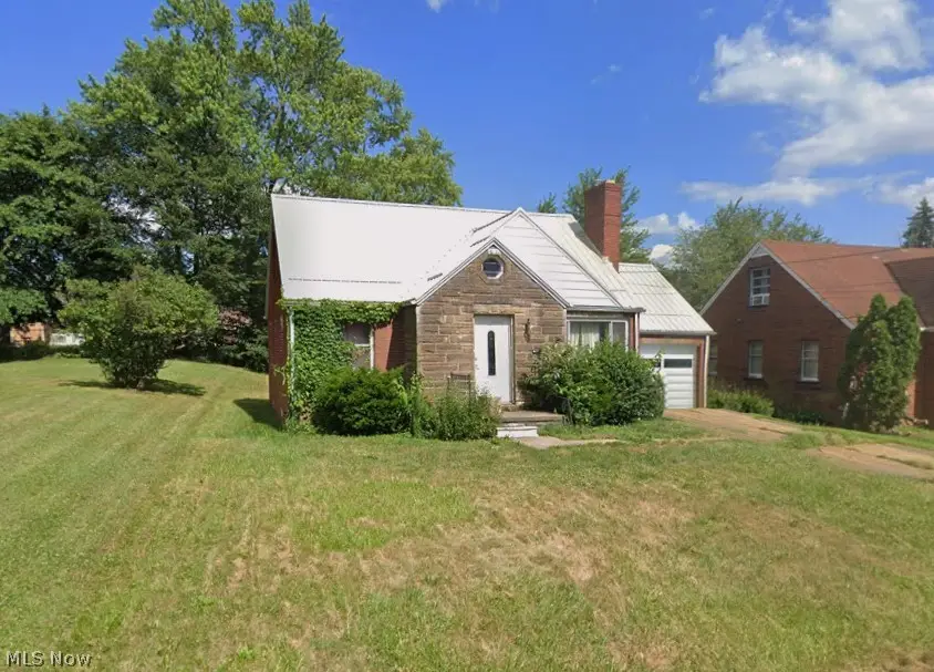 334 Cornelia Ne Avenue, Canton, OH 44704 - #1