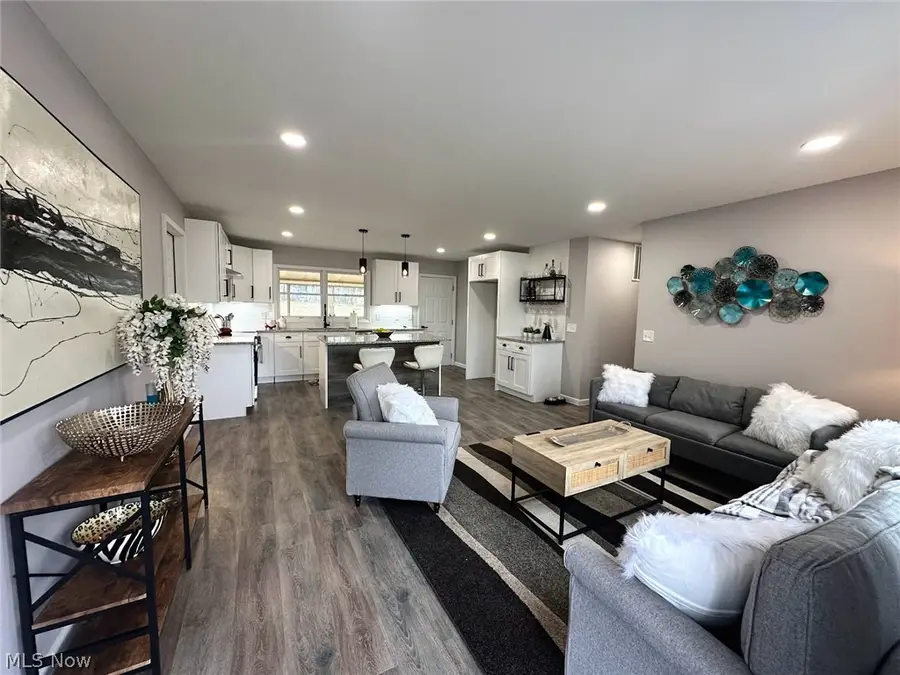 5437 Bartlett Road, Bedford Heights, OH 44146 - #2