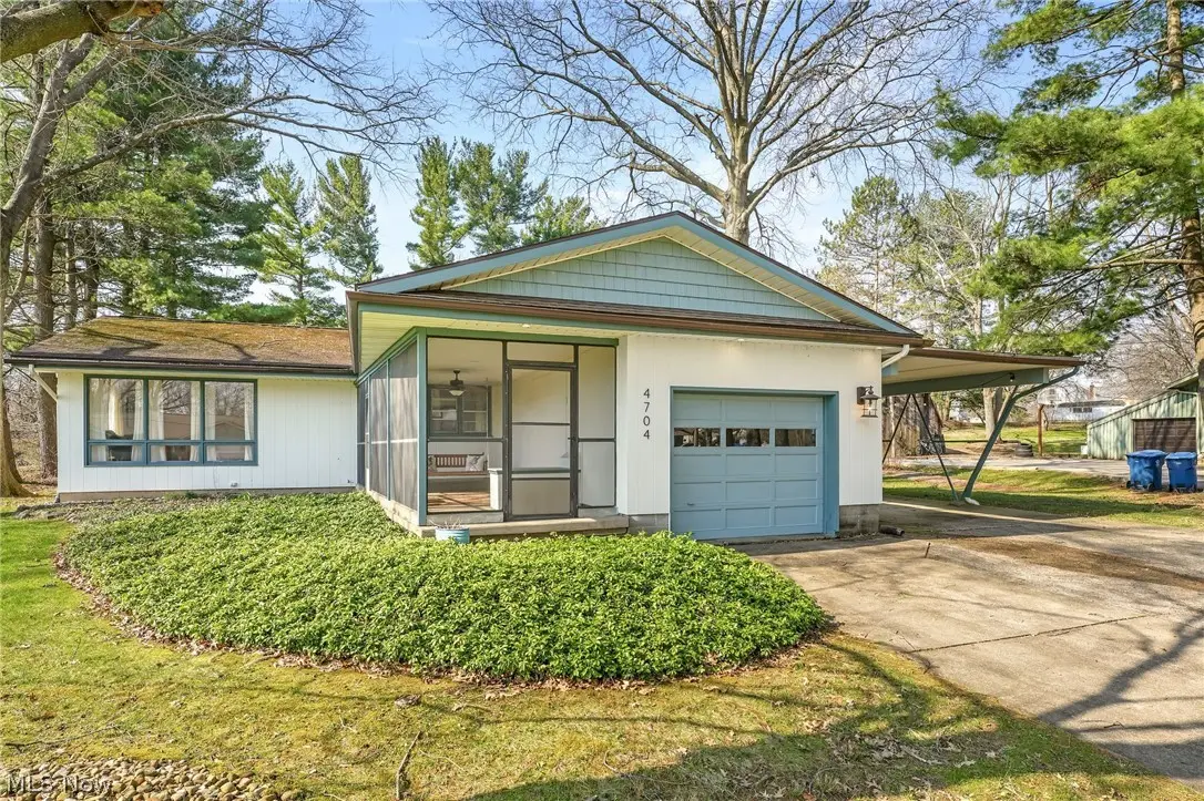 4704 Garrett Drive, Norton, OH 44203 - #1