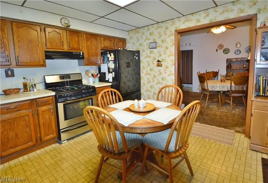 667 Hyatt Ave., Campbell, OH 44405 - #3