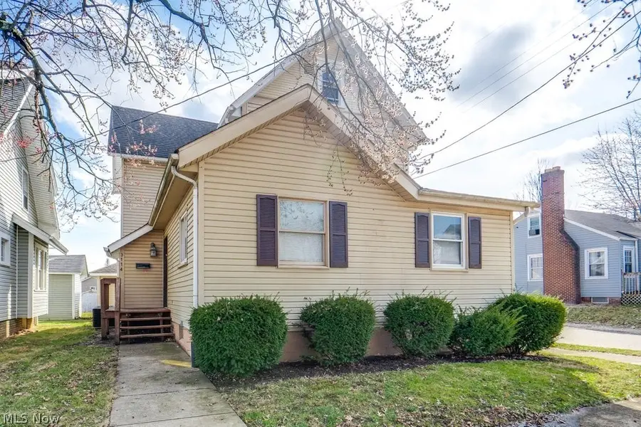 3114 2nd Nw Street, Canton, OH 44708 - #3