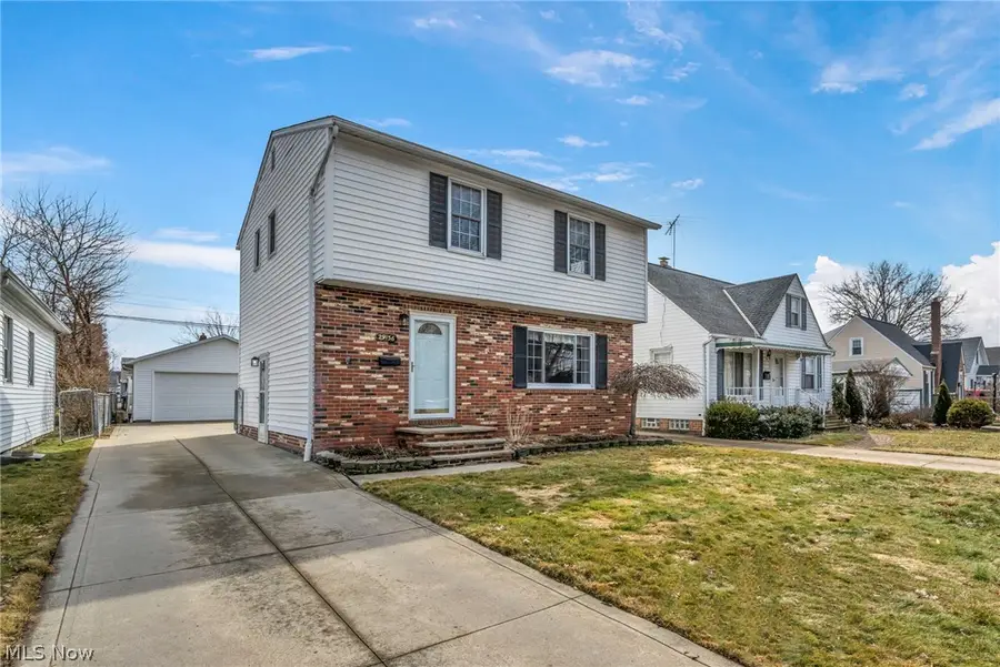 29136 Norman Avenue, Wickliffe, OH 44092 - #3