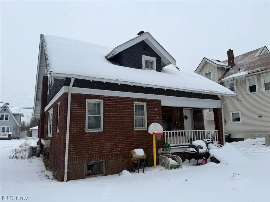 325 Beechwood Drive, Akron, OH 44320 - #3