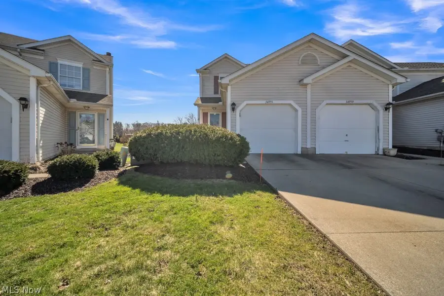 34955 Northview Circle, North Ridgeville, OH 44039 - #2