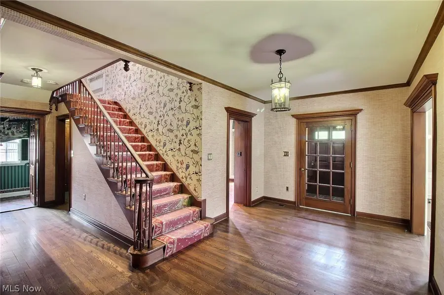 2710 Chesterton Road, Shaker Heights, OH 44122 - #2