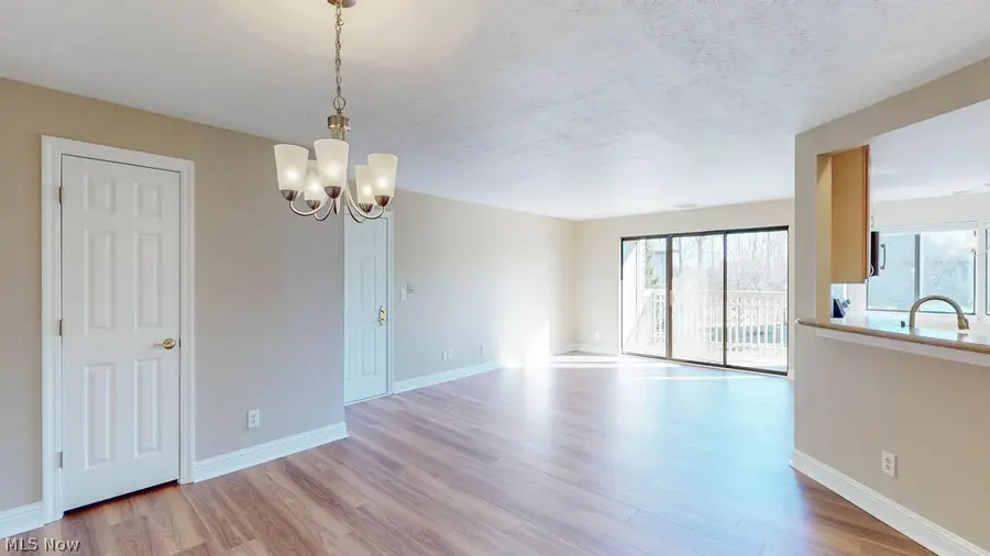 3800 Rosemont Boulevard #105D, Akron, OH 44333 - #3