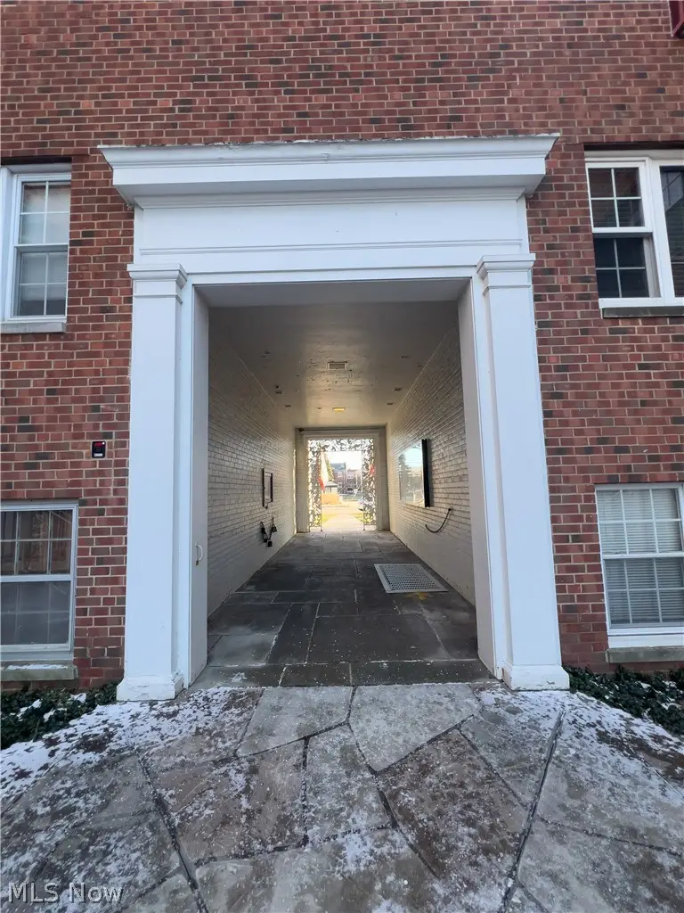 19901 Van Aken W Boulevard #7, Shaker Heights, OH 44122 - #2