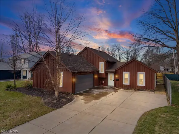 110 Wilshire Court, Elyria, OH 44035