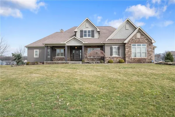 436 Heatherby Ne Lane, Hartville, OH 44632