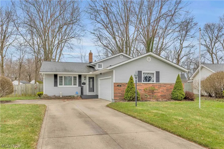 4430 Bentley Drive, North Olmsted, OH 44070 - #2