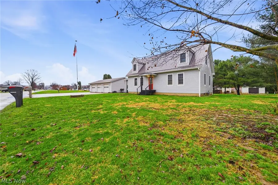 512 North Street, Duncan Falls, OH 43734 - #2