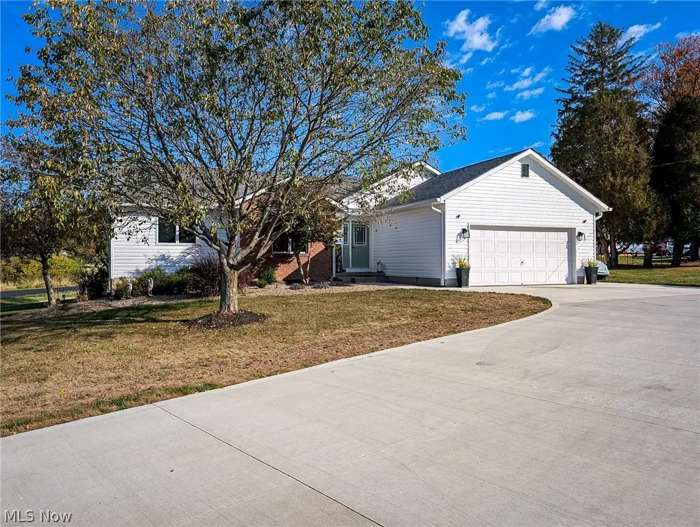 546 E Mohawk Drive, Malvern, OH 44644 - #1