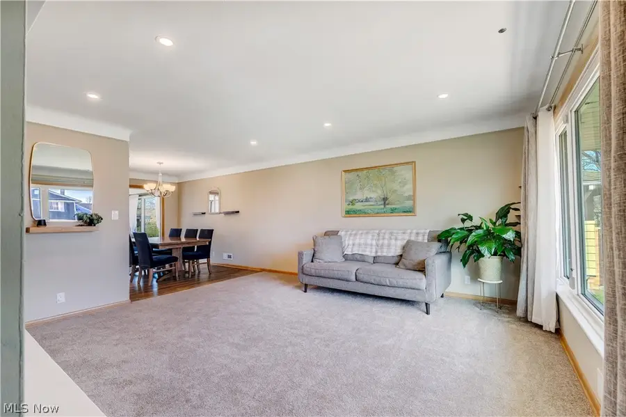 6616 Kingsdale Boulevard, Parma Heights, OH 44130 - #2