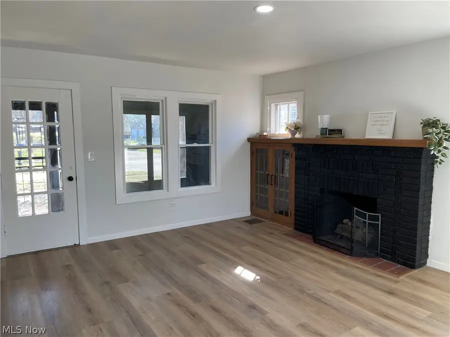 802 Orlando Avenue, Akron, OH 44320 - #3