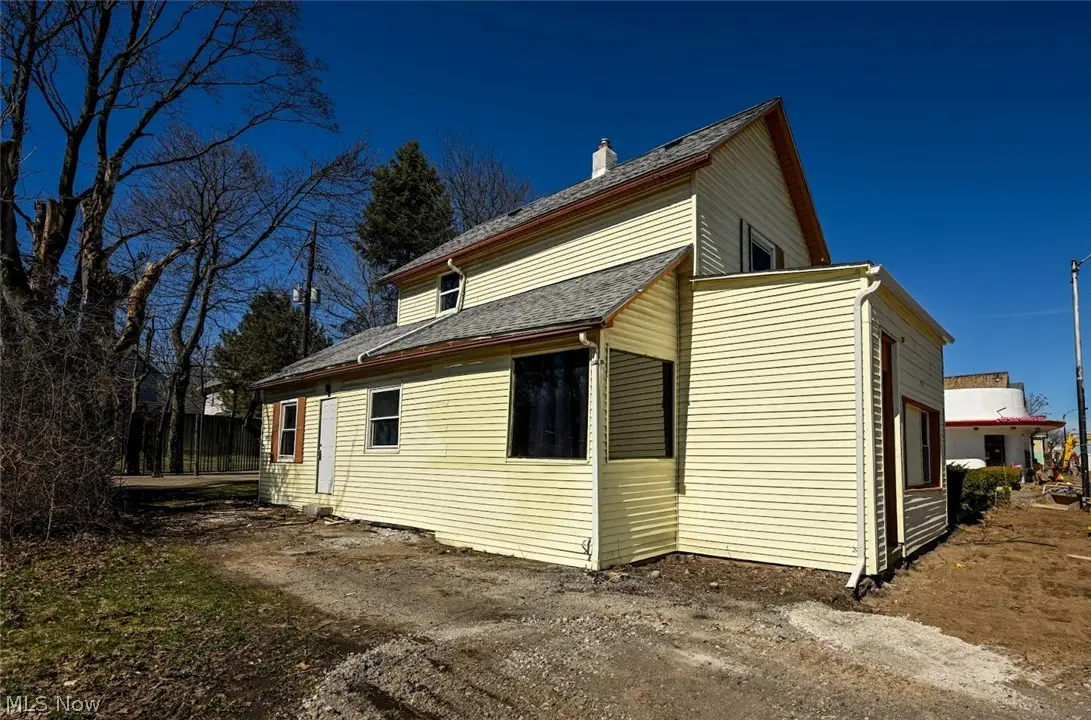 868 N Main Street, Akron, OH 44310 - #1