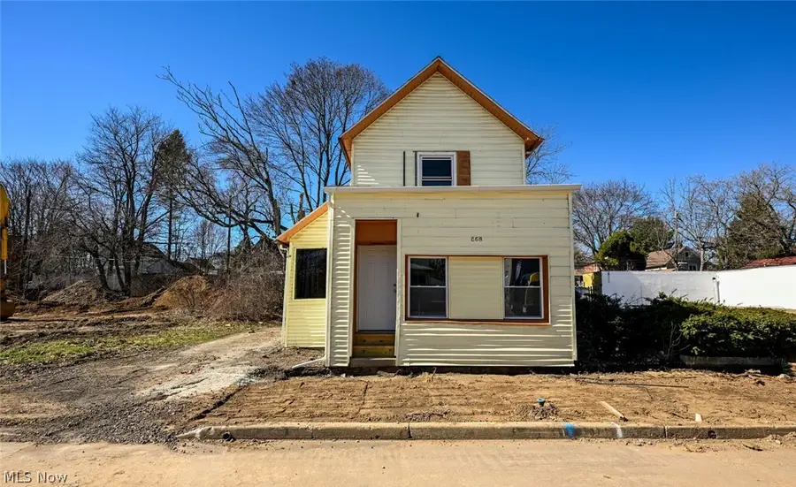868 N Main Street, Akron, OH 44310 - #2