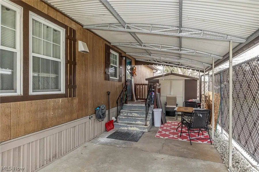 63 Parkway Drive, Olmsted, OH 44138 - #3