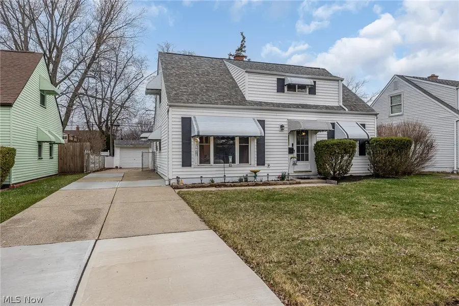 26901 Farringdon Avenue, Euclid, OH 44132 - #2