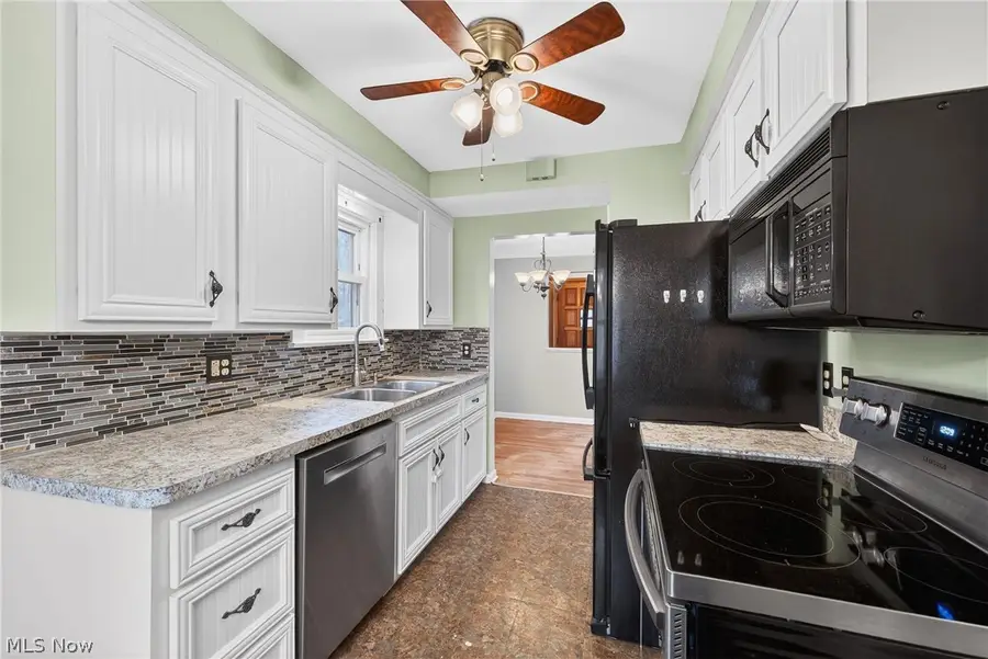 5229 Melody Lane, Willoughby, OH 44094 - #3