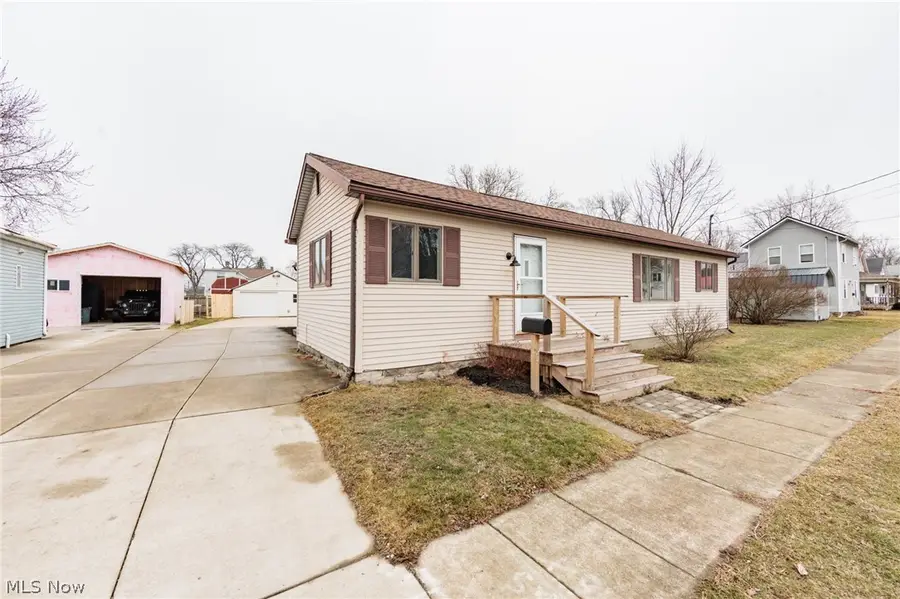 24 Baker Street, Norwalk, OH 44857 - #2
