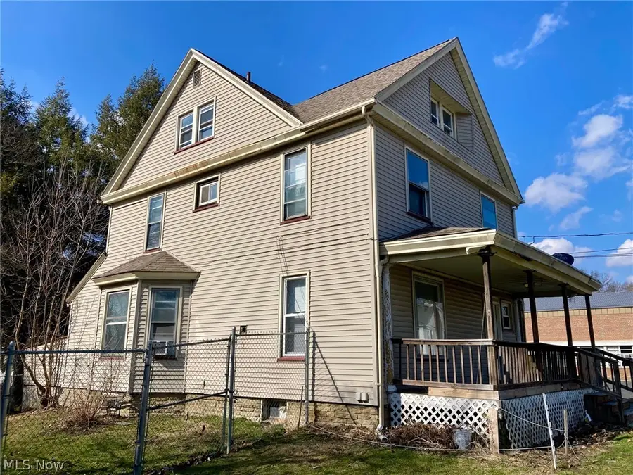 32 Summit Avenue, Niles, OH 44446 - #2