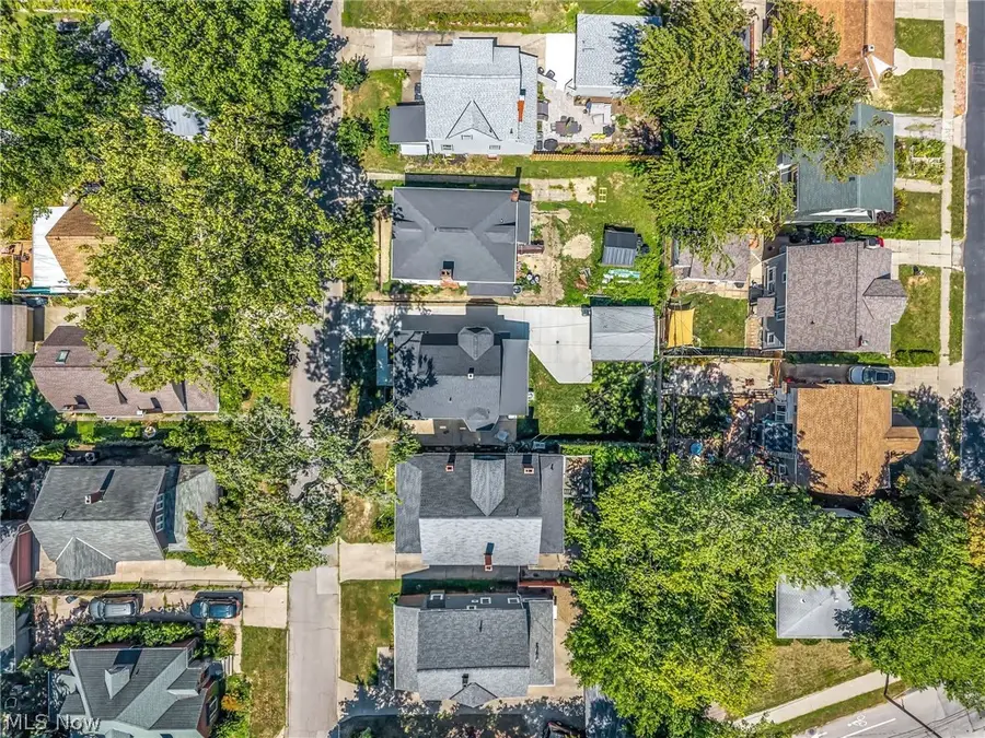 323 Groveland Club Drive, Cleveland, OH 44110 - #2