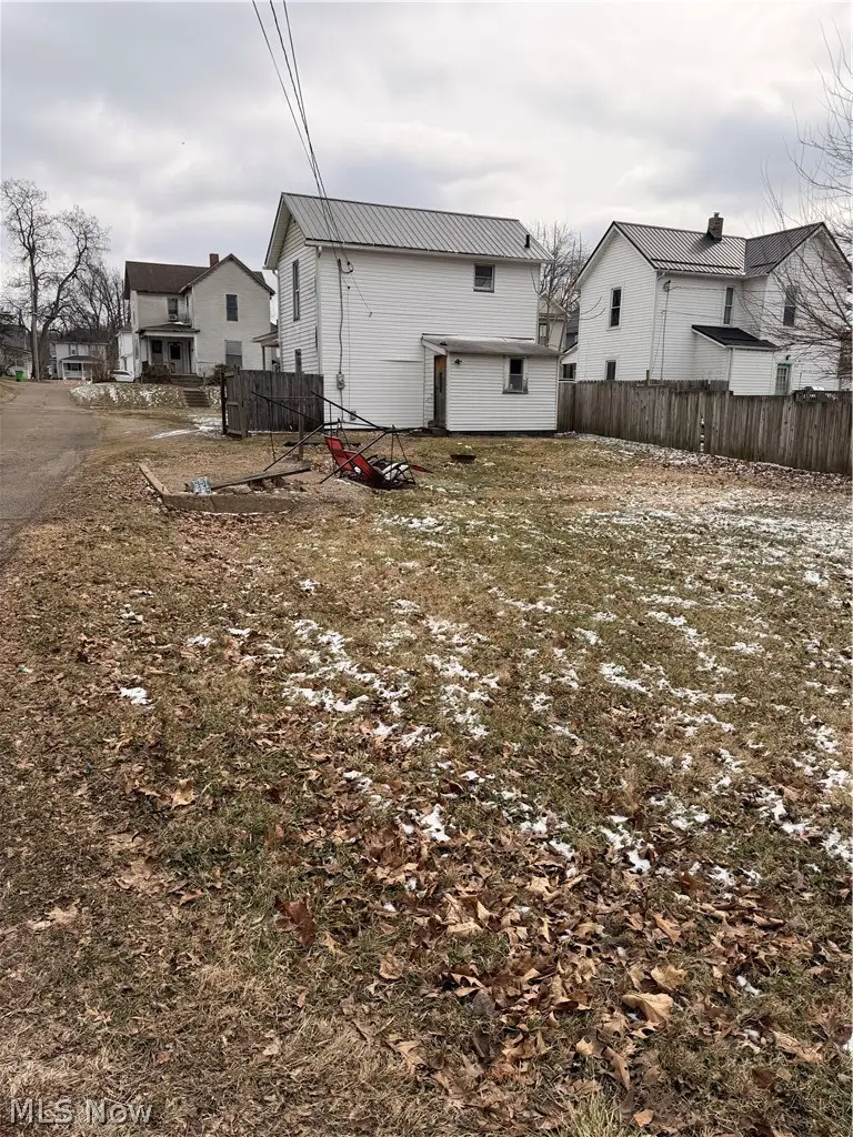 355 S 10th Street, Coshocton, OH 43812 - #2