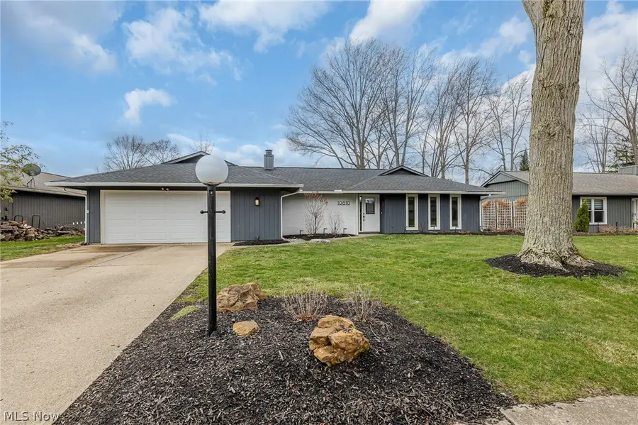 10810 Gate Post Road, Strongsville, OH 44149 - #2