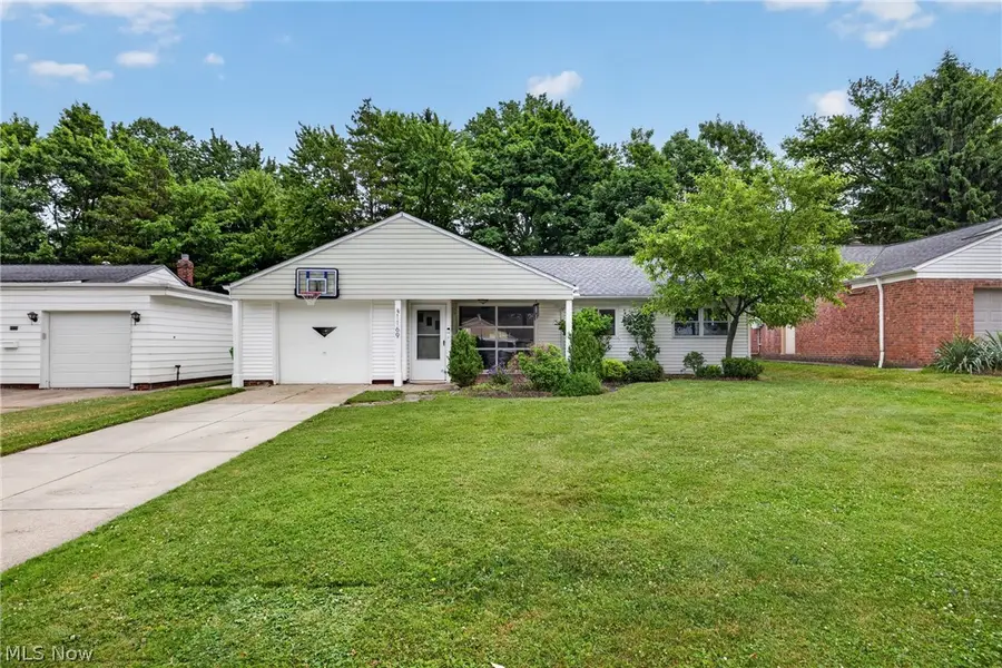 1169 Ranchland Drive, Mayfield Heights, OH 44124 - #2