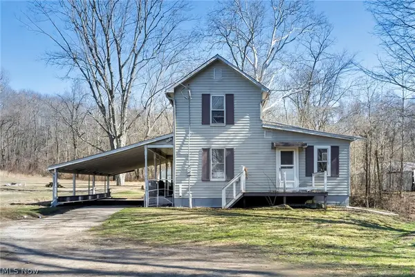 10200 N River Road, Dresden, OH 43821